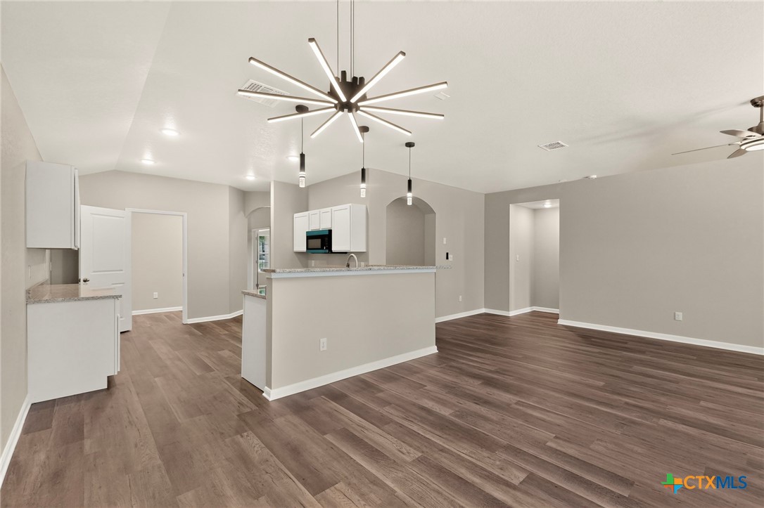 120 Evening Breeze Property Photo 8