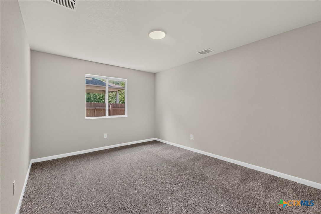 120 Evening Breeze Property Photo 27