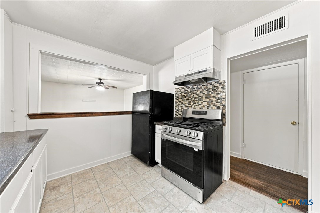 1319 S 37th Street Property Photo 10