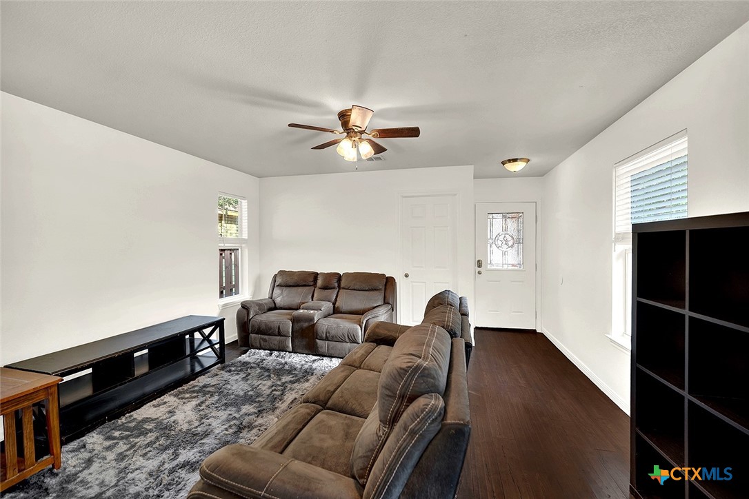 301 Armstrong Street Property Photo 5
