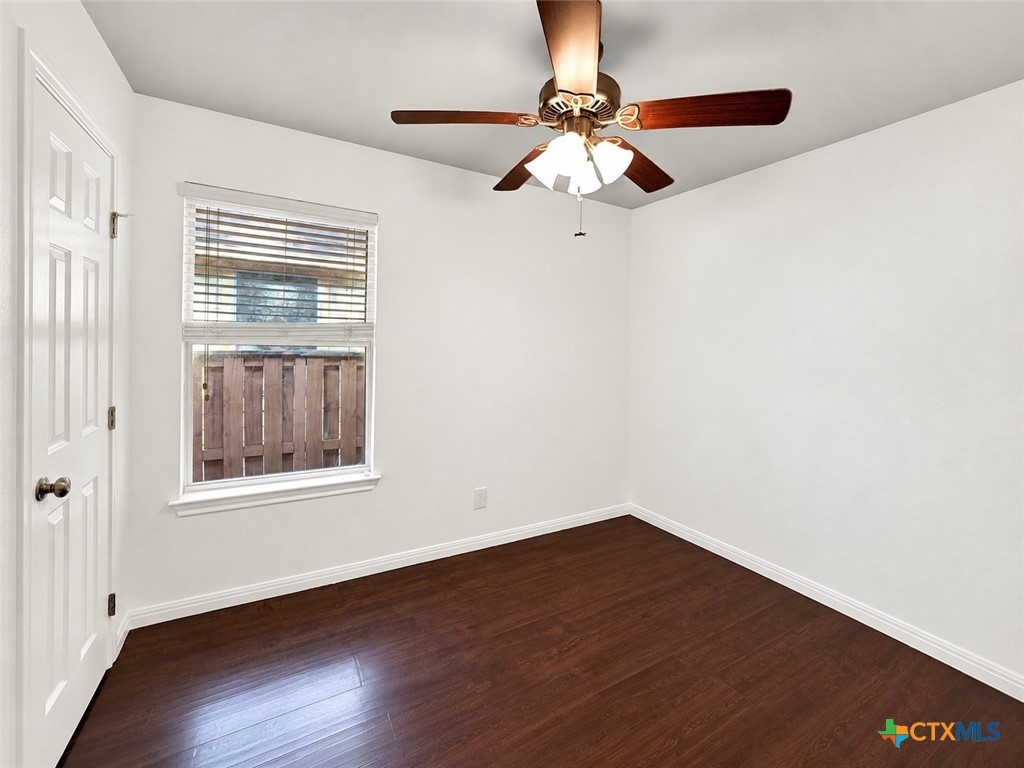 301 Armstrong Street Property Photo 18