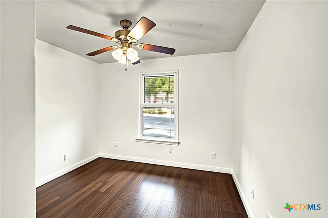301 Armstrong Street Property Photo 19
