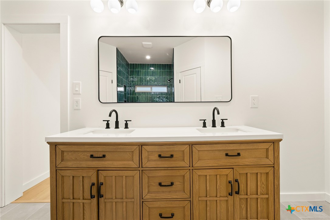 2502 Cross Timber Drive Property Photo 13