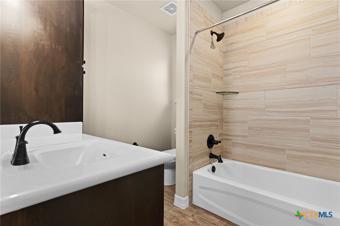 300 Martin Drive Property Photo 15