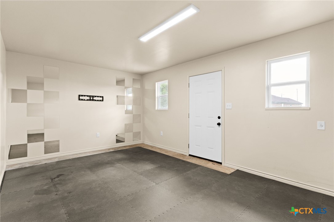 300 Martin Drive Property Photo 17