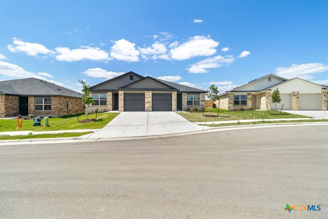 1242 Lehmann Drive A Property Photo 1