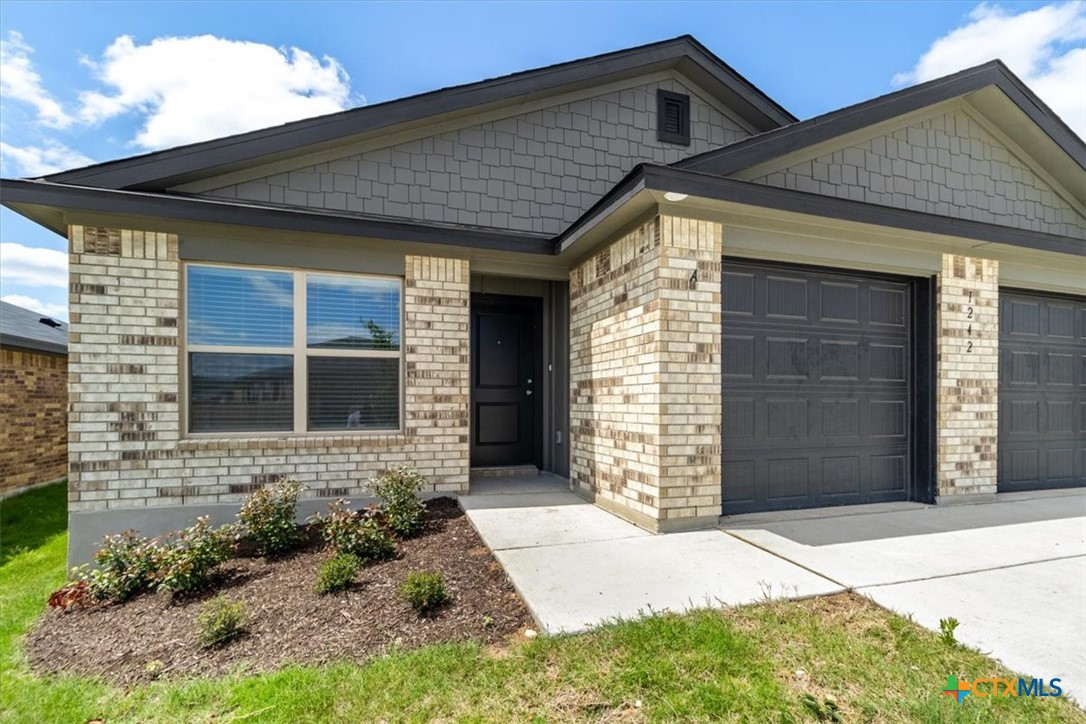 1242 Lehmann Drive A Property Photo 2