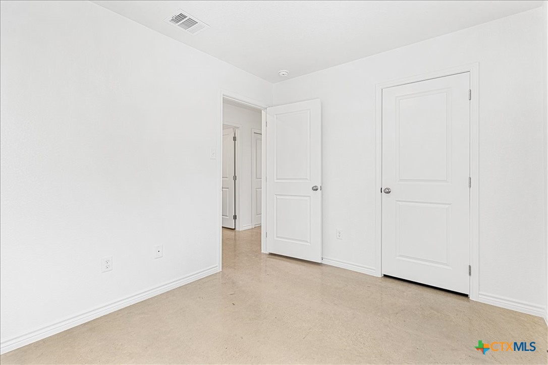 1242 Lehmann Drive A Property Photo 9
