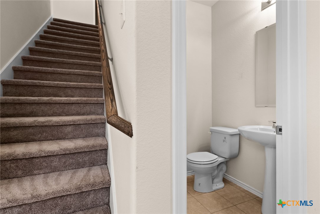169 Katie Elder Drive Property Photo 3