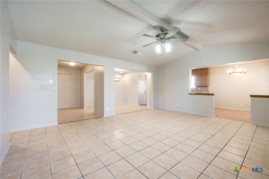 1703 Kingman Road Property Photo 3