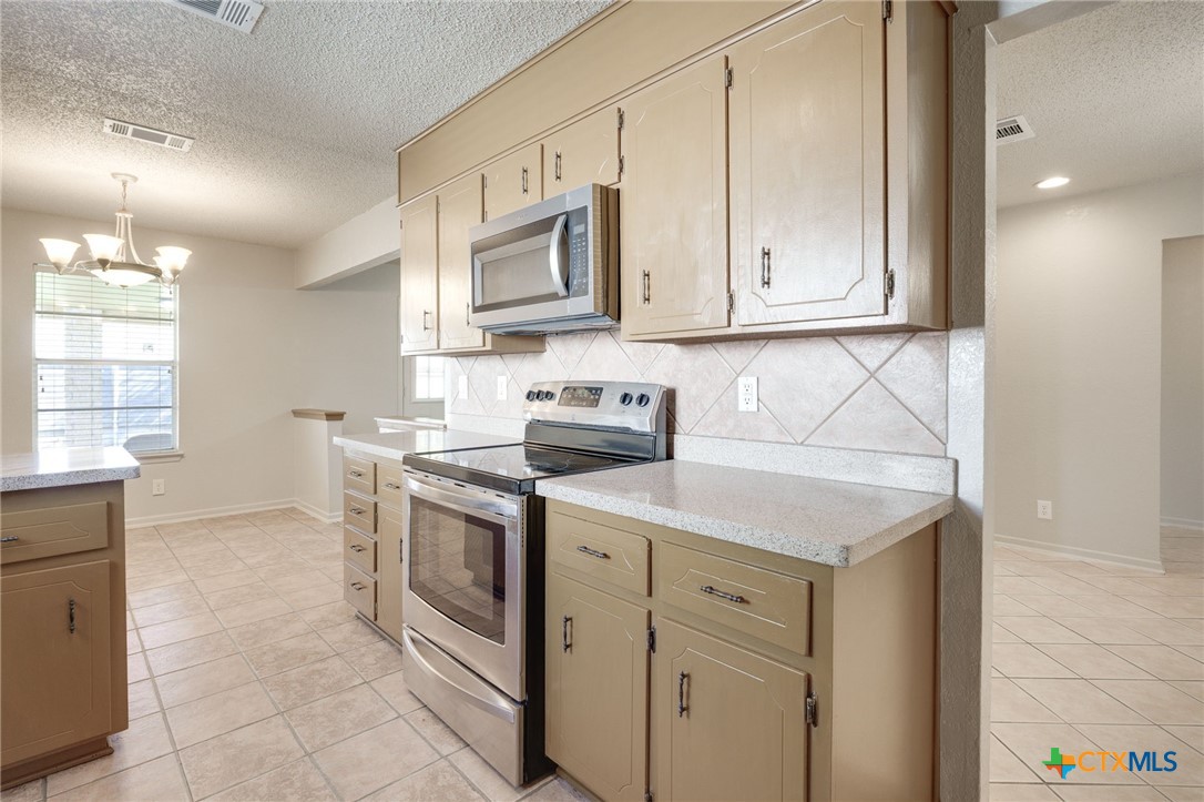 1703 Kingman Road Property Photo 7