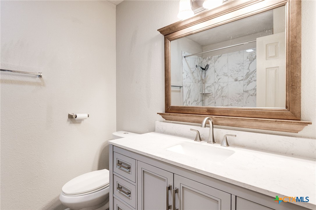 1703 Kingman Road Property Photo 13