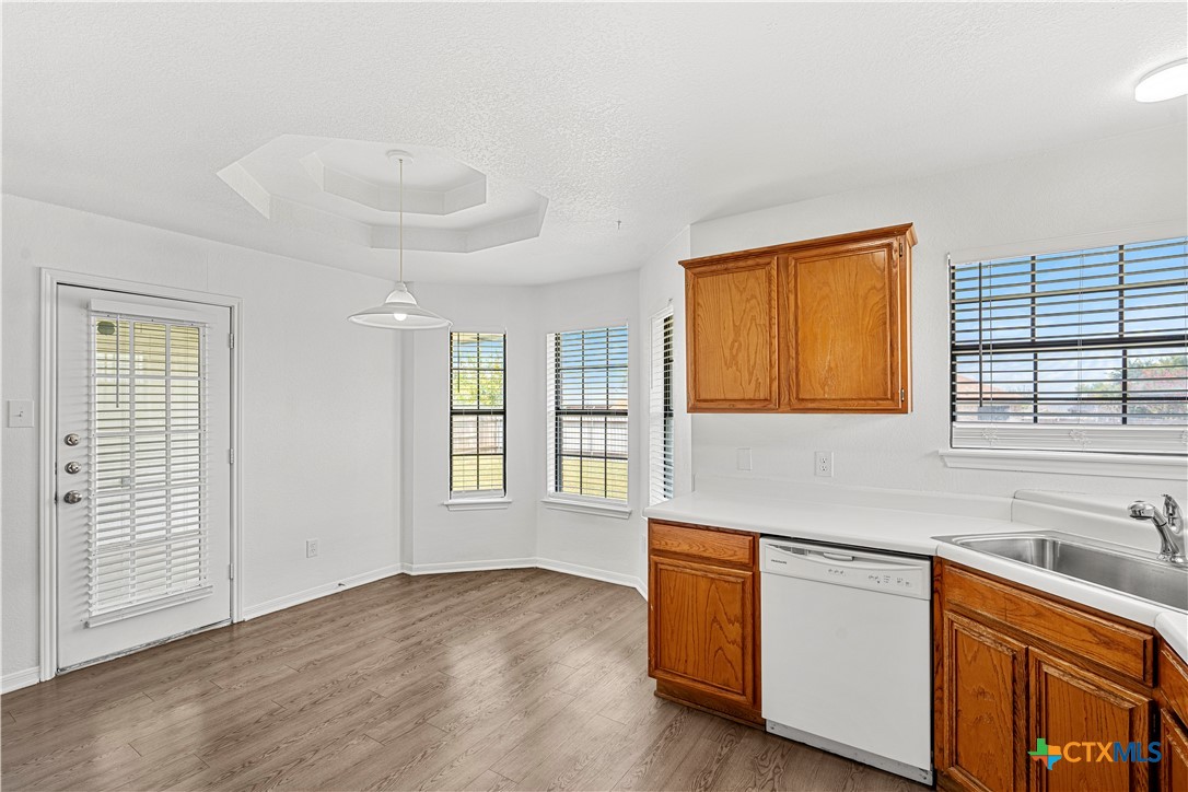5104 James Loop Property Photo 10