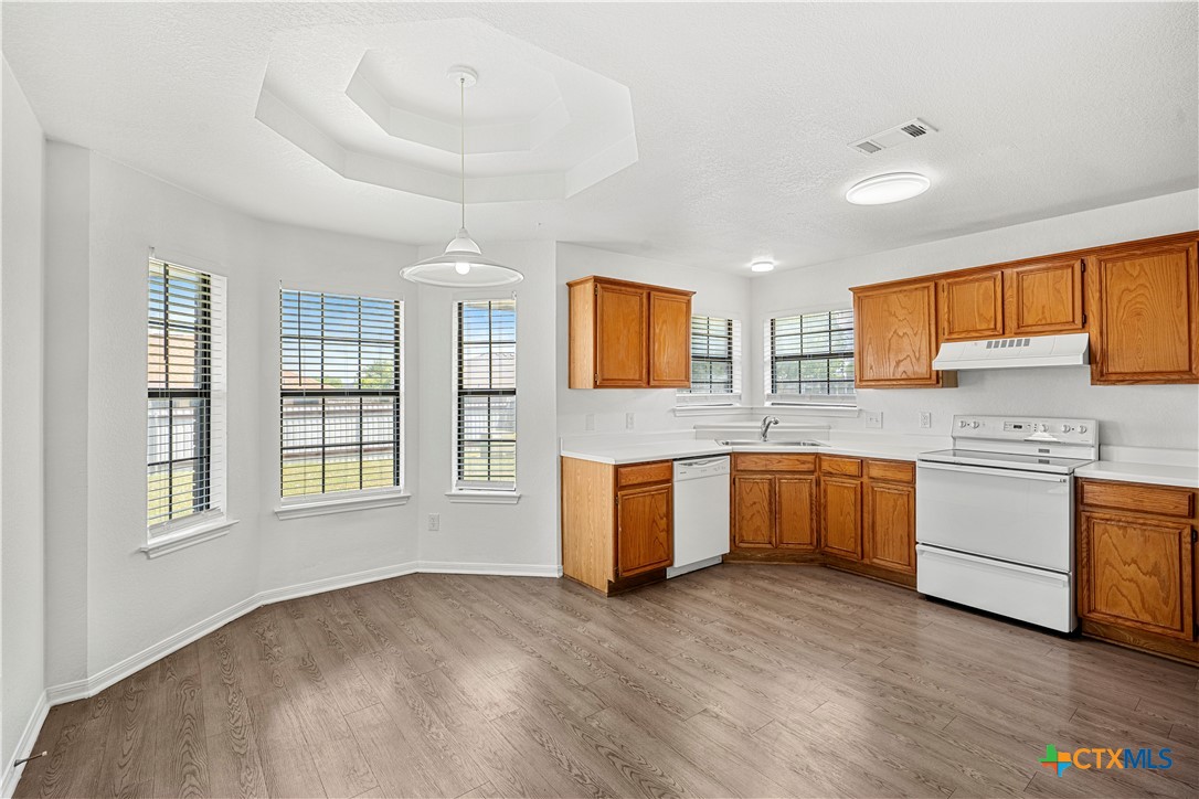 5104 James Loop Property Photo 11