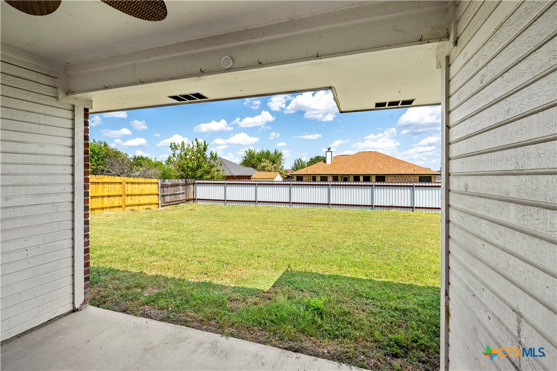 5104 James Loop Property Photo 25