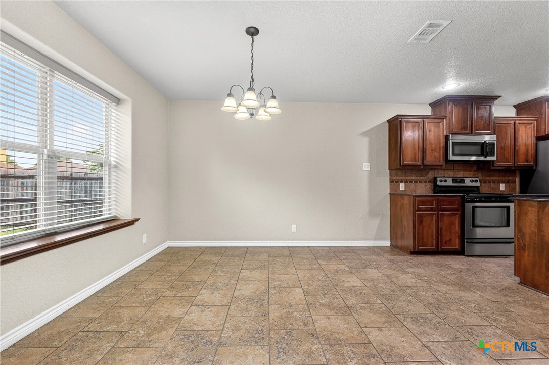 6005 Newcastle Drive Property Photo 12