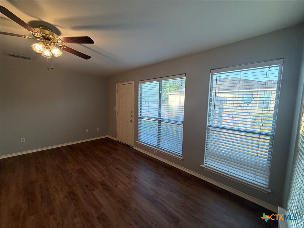 2752 Fm 1044 Property Photo 4