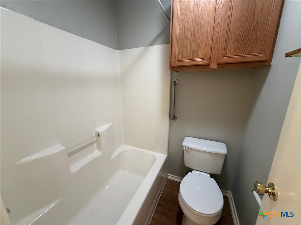 2752 Fm 1044 Property Photo 8