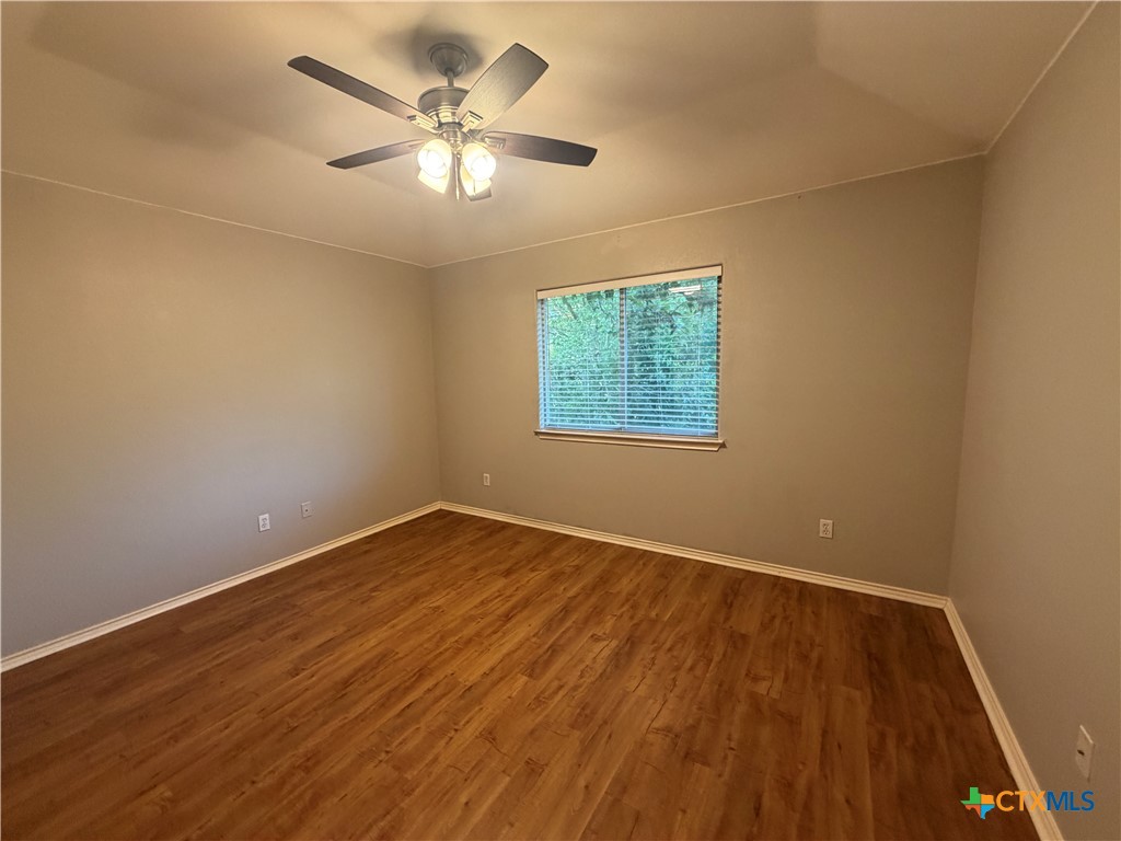 2752 Fm 1044 Property Photo 9