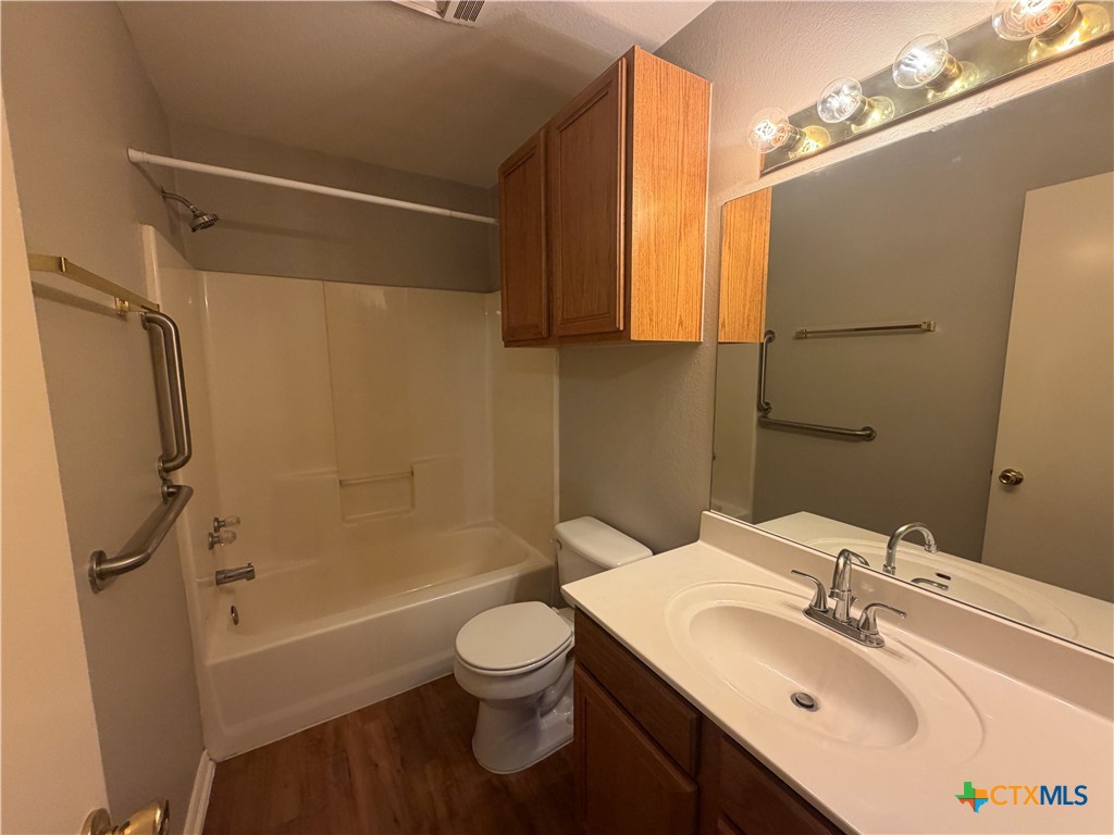 2752 Fm 1044 Property Photo 11