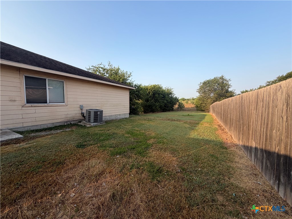 2752 Fm 1044 Property Photo 18