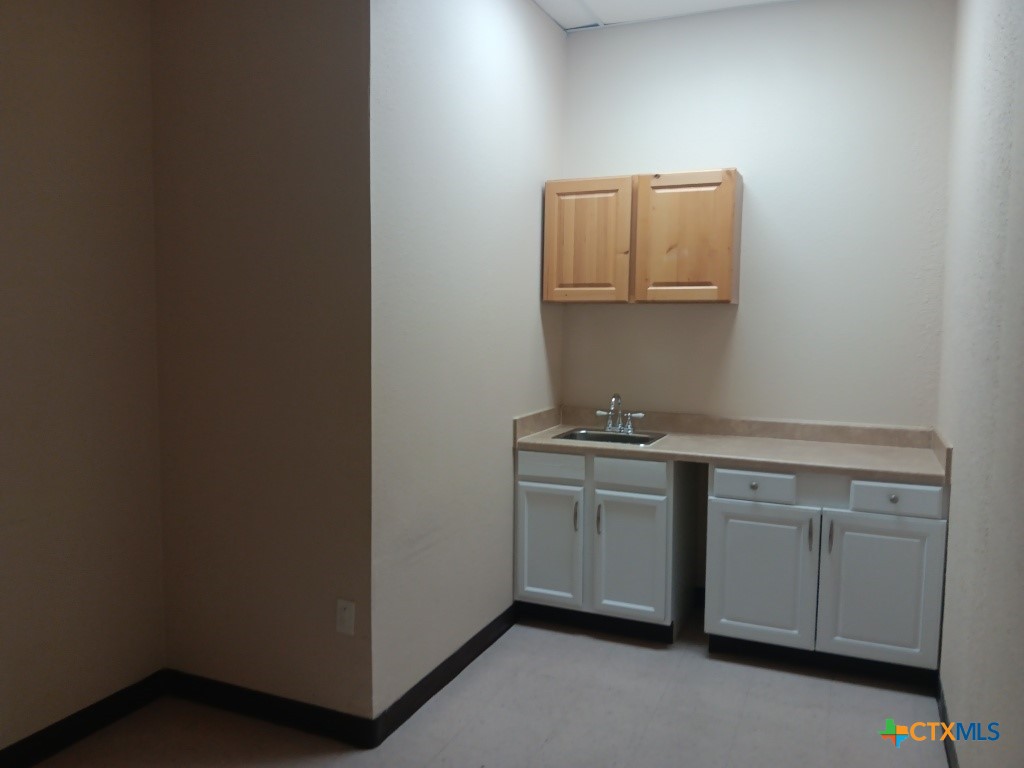 4110 S Clear Creek Road 109 Property Photo 6