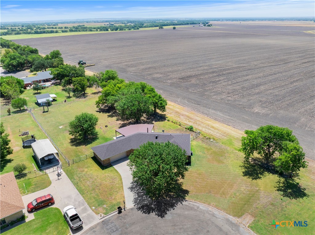 205 Chimney Circle Property Photo 2