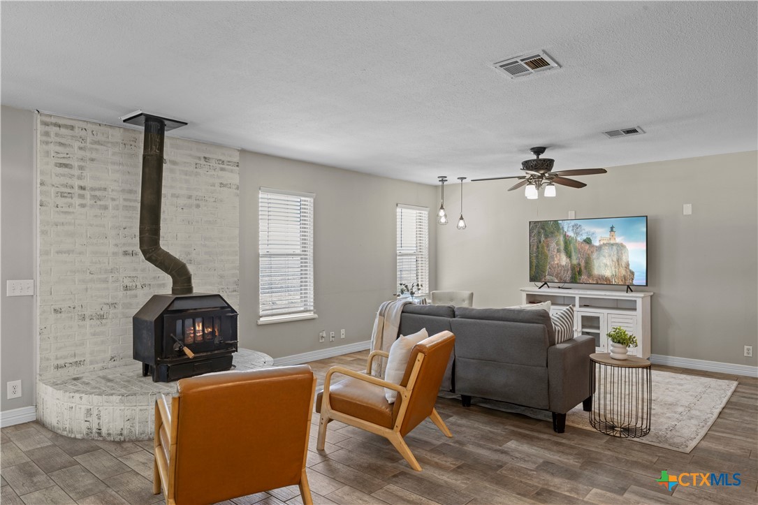 205 Chimney Circle Property Photo 11
