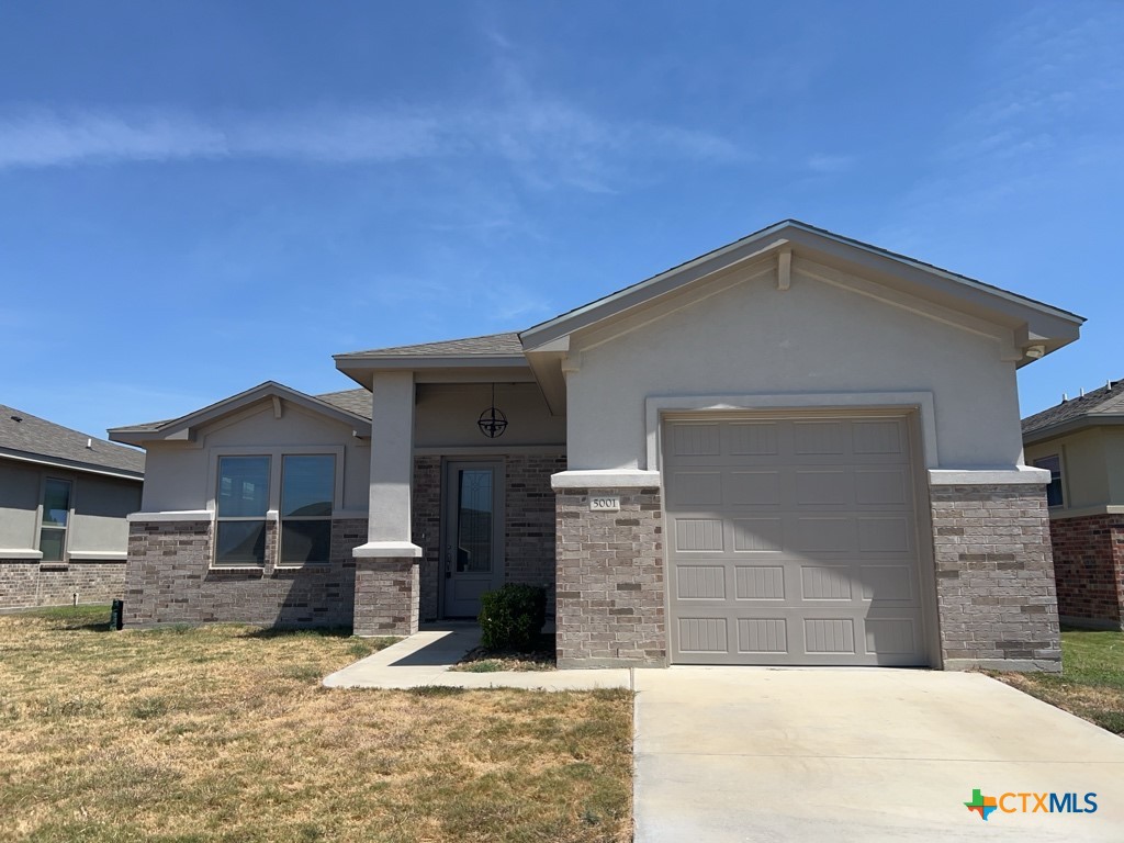 5001 White Rose Drive Property Photo 1