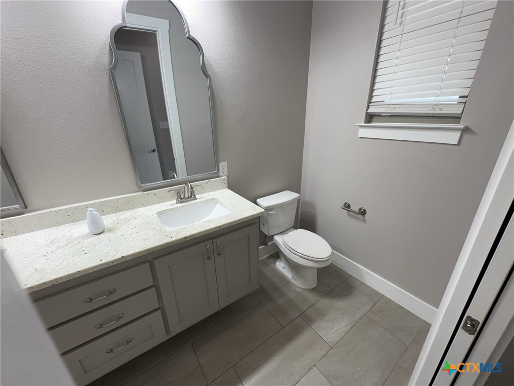 5001 White Rose Drive Property Photo 14