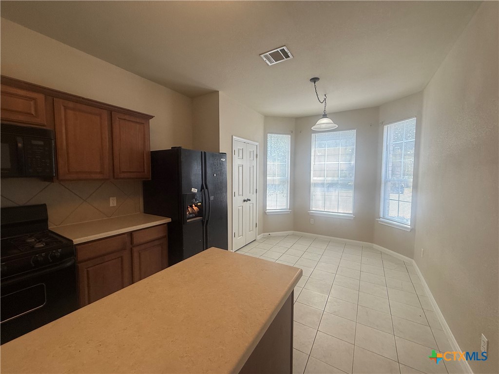 811 Shadow Creek Boulevard Property Photo 4