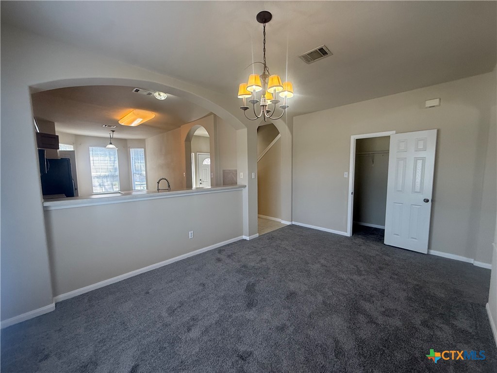 811 Shadow Creek Boulevard Property Photo 8