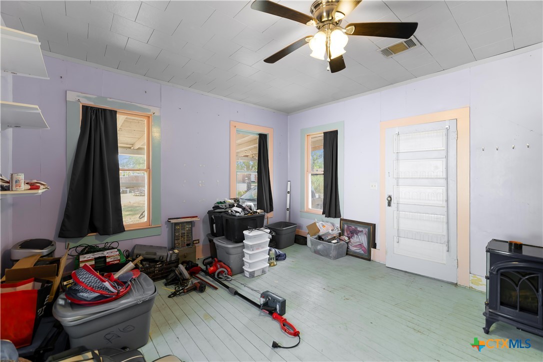 520 E First Street Property Photo 15