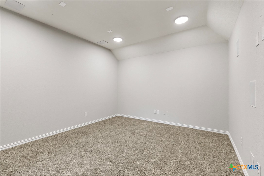 1239 Loma Ranch Ranch Property Photo 16