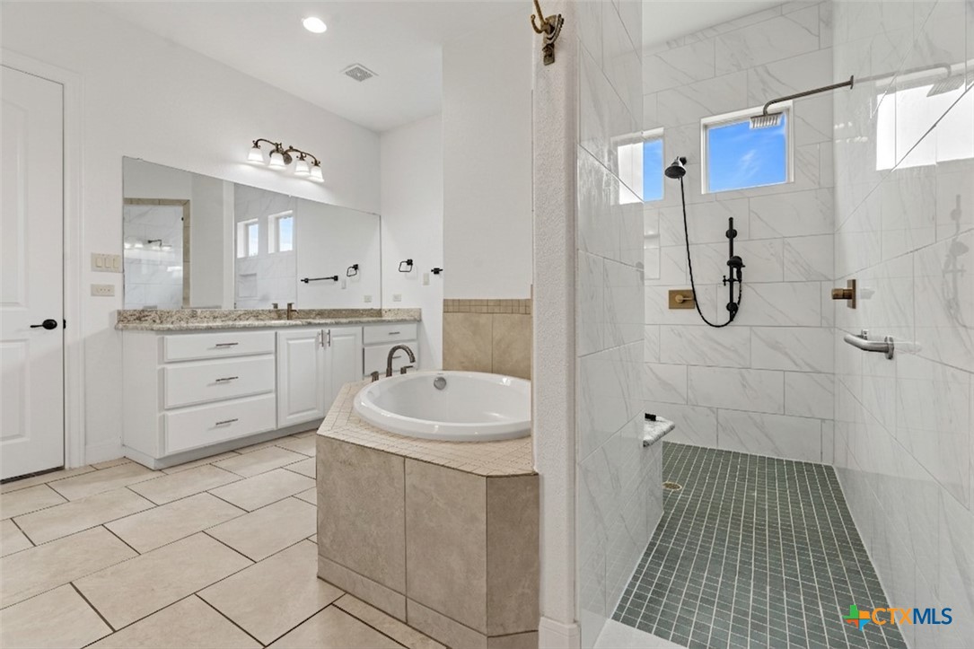 610 Battistrada Property Photo 8
