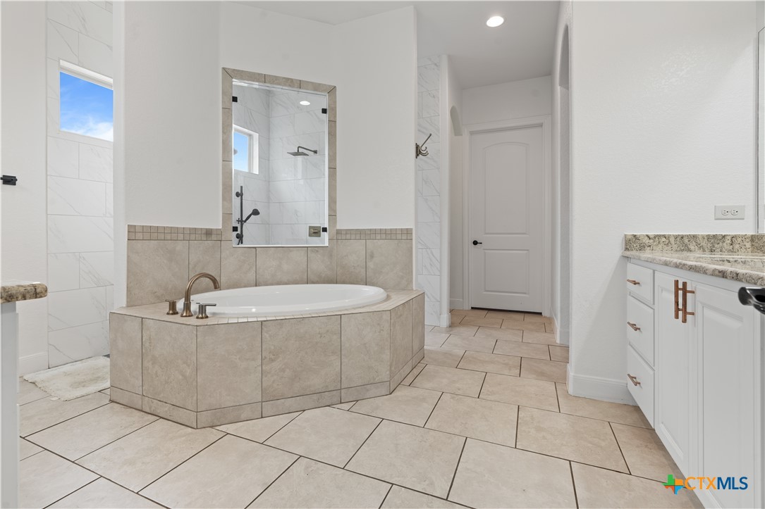 610 Battistrada Property Photo 17