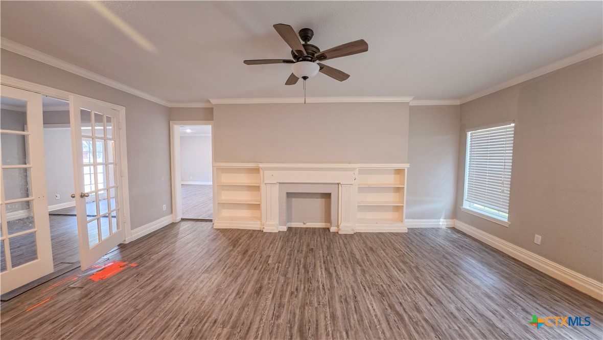 321 Circle Drive Property Photo 3