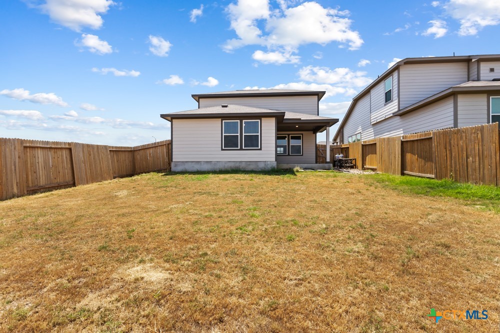 11221 Hollinger Circle Property Photo 25