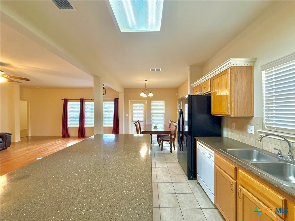 106 Heritage Oak Court Property Photo 10