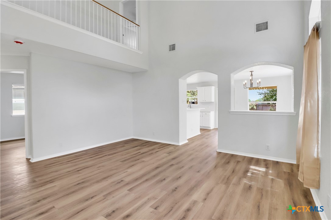 2165 Alton Loop Property Photo 12