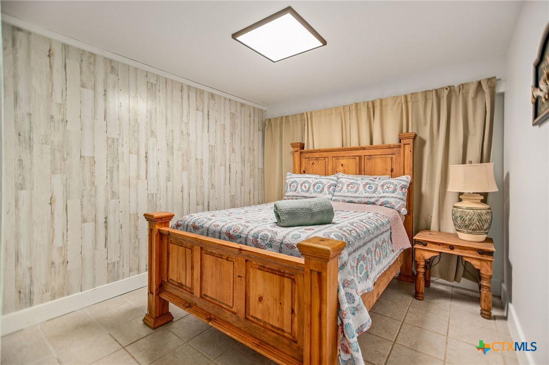 464 15th Street Property Photo 14