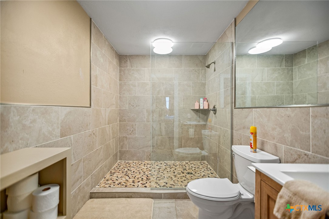 464 15th Street Property Photo 19