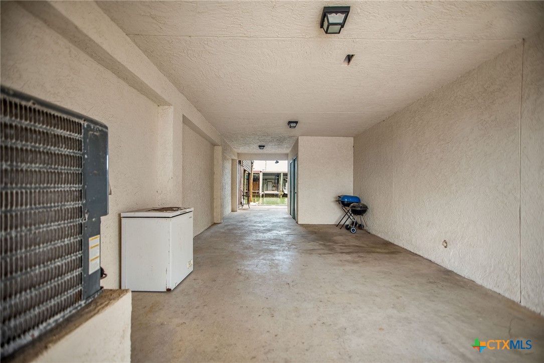 464 15th Street Property Photo 25