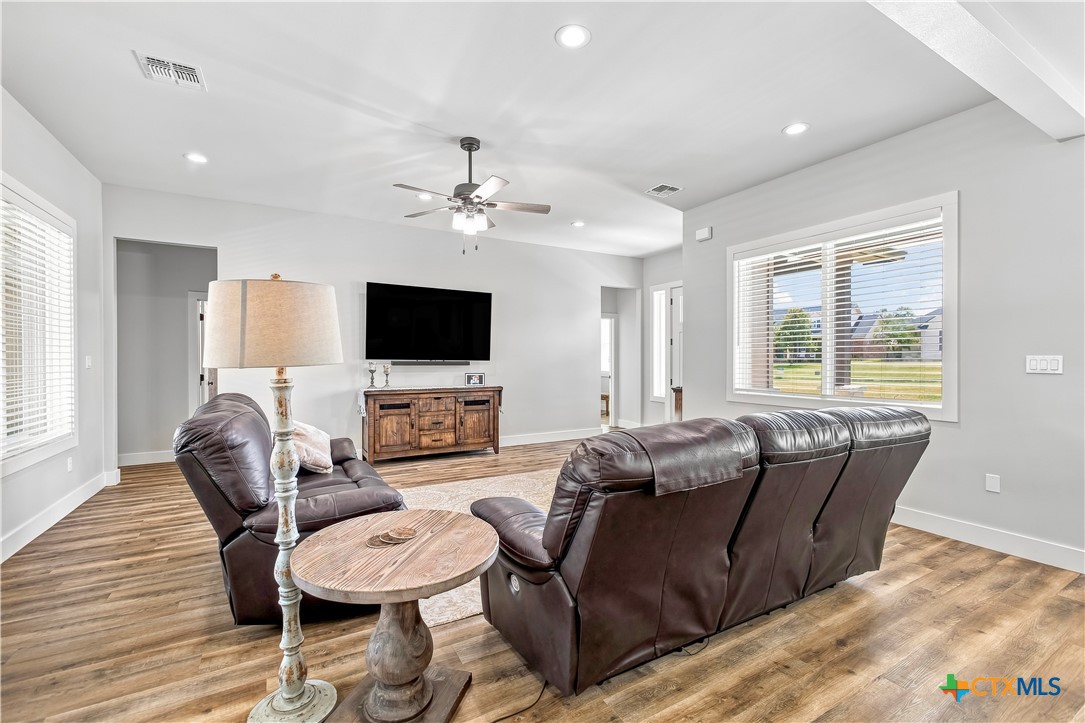 106 Laurel Oak Circle Property Photo 12