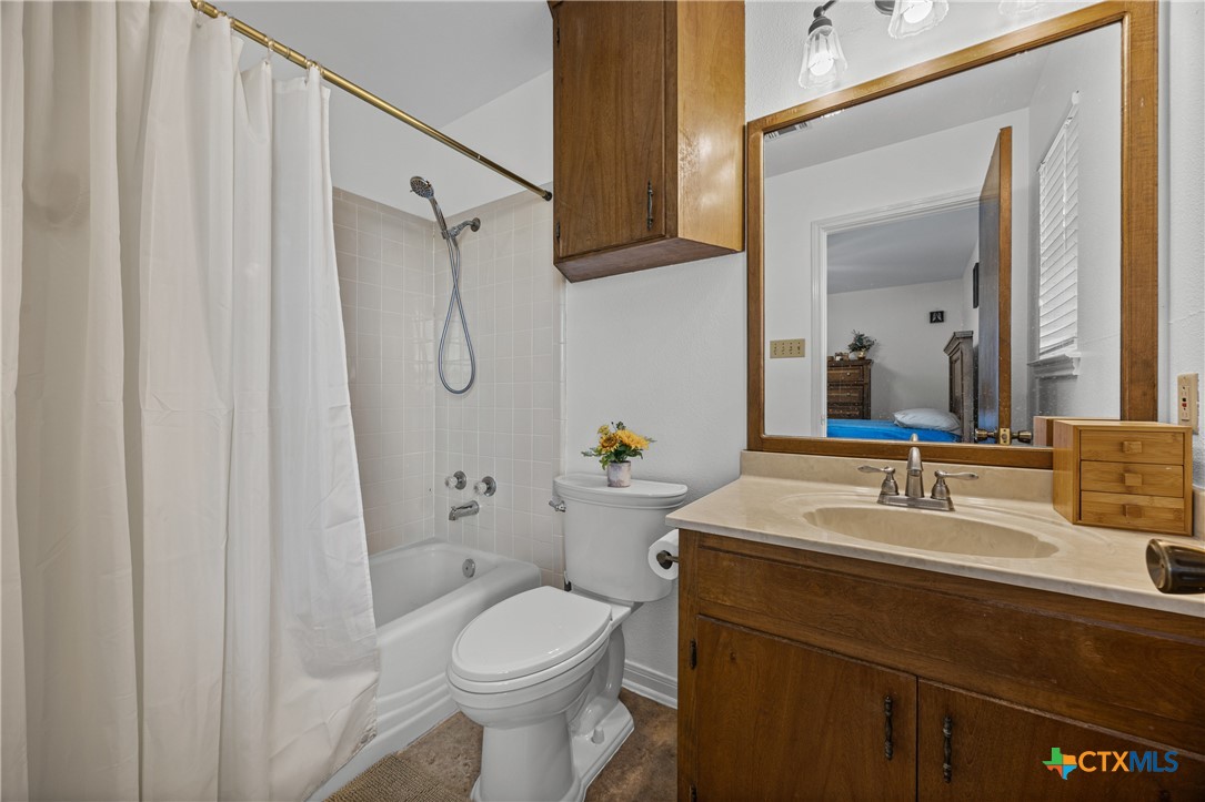 403 County View Road Property Photo 11