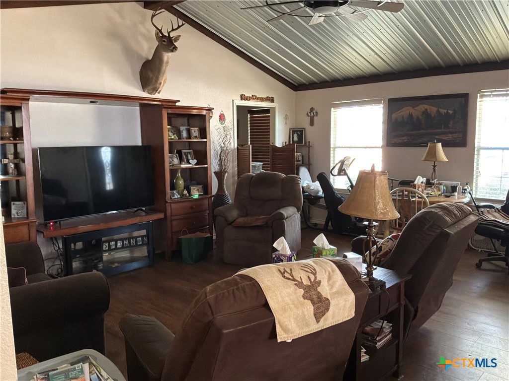 624023 Property Photo 6