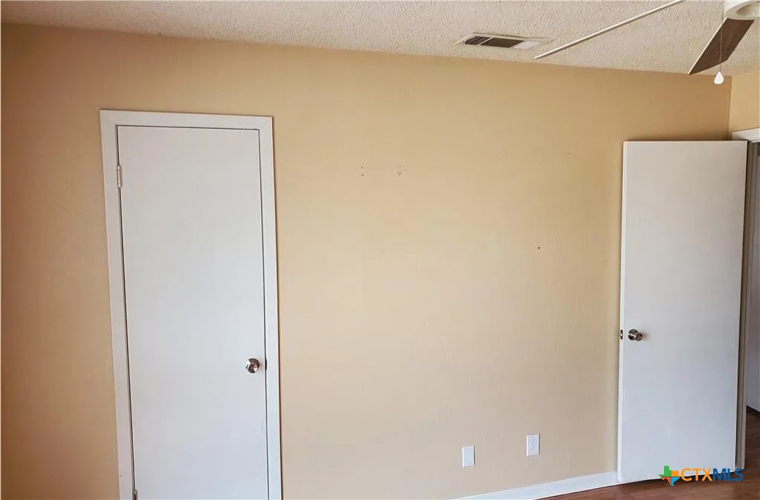 1308 Covey Lane A Property Photo 4