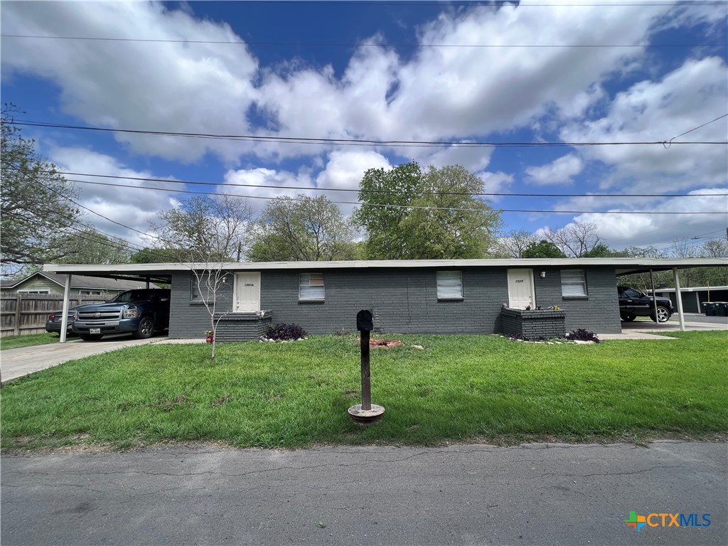 1007 Hackberry Street A Property Photo 1