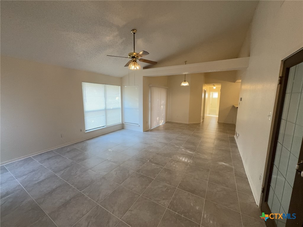 3202 Honeysuckle Drive Property Photo 2