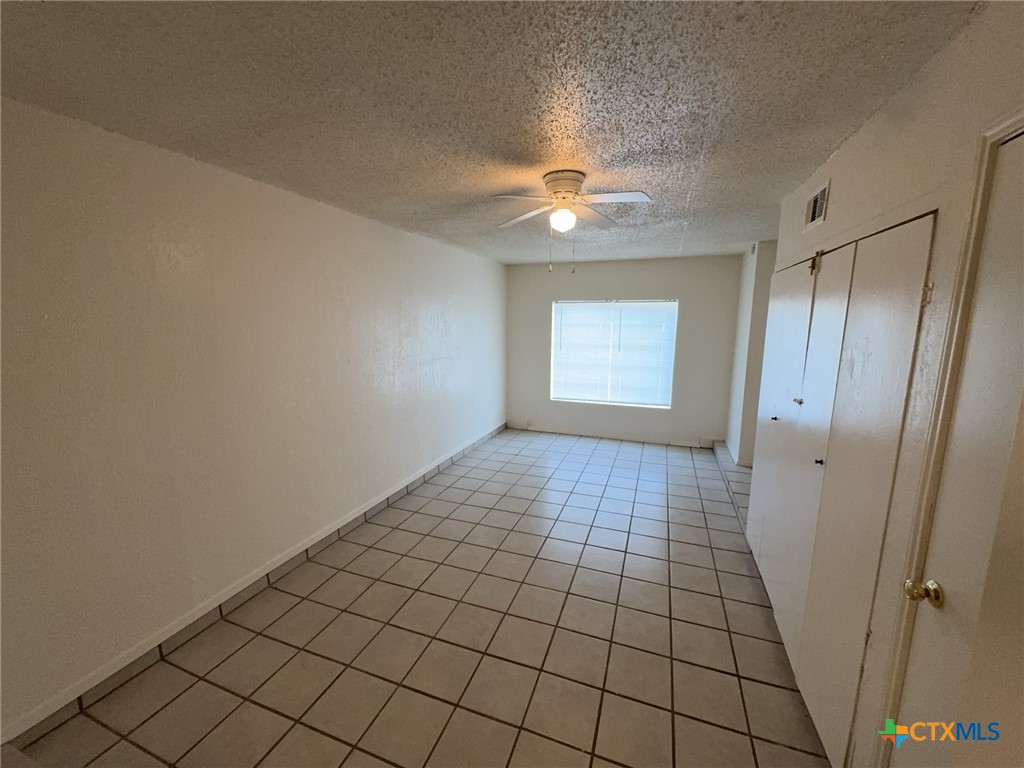 3202 Honeysuckle Drive Property Photo 8